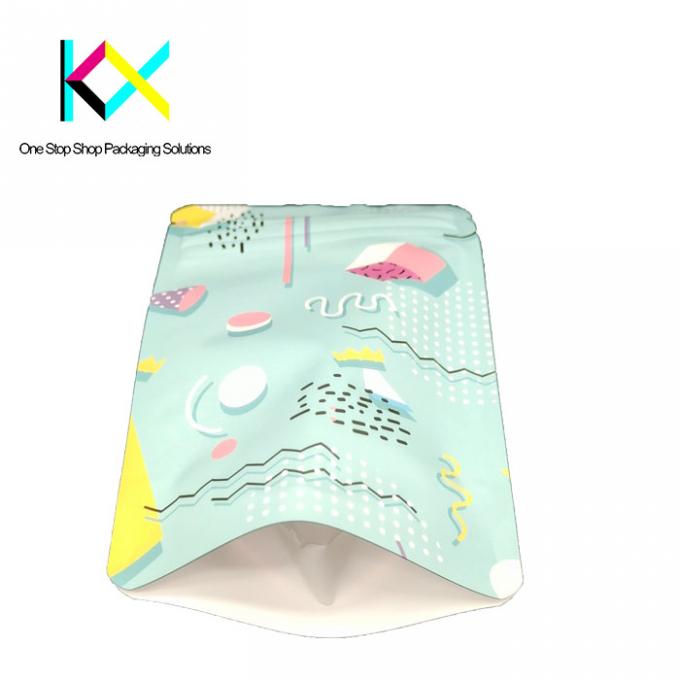 28 grammes de petits sacs anti-odeur Mylar Sacs en plastique imprimés pour les emballages alimentaires 3